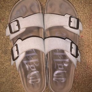 Women’s Sandals